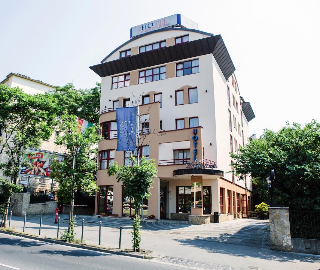 готель в будапешті